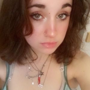 Meet your Posher, Ginia